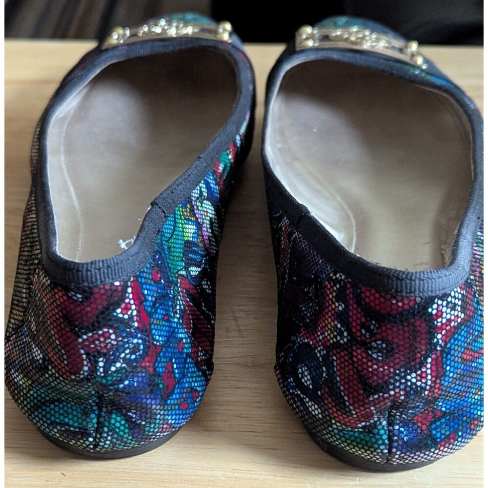 Isola Flats Colorful Graffiti Print Women’s Dress Slip On Shoes Size 10 - Picture 4 of 8